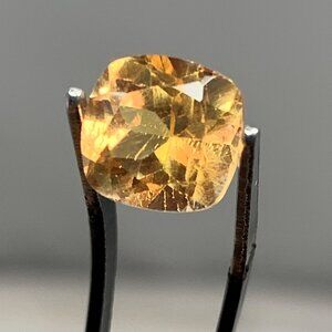 Certified Padparadscha Sapphire  *inclusions?*